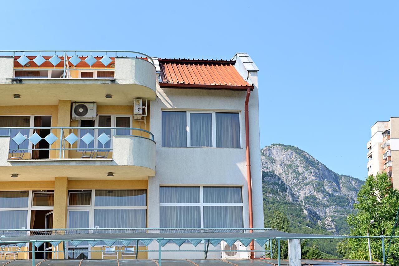 Family Art-Hotel Zora Vratsa Luaran gambar